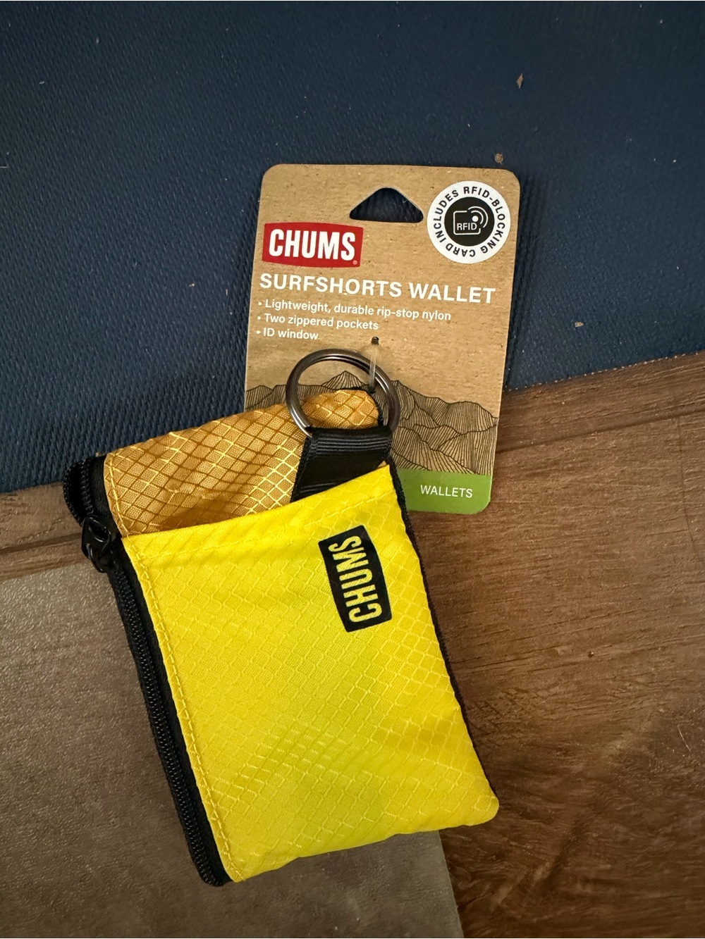 CHUMS Surfshorts Wallet Yellow Ripstop Nylon RFID Blocking NWT